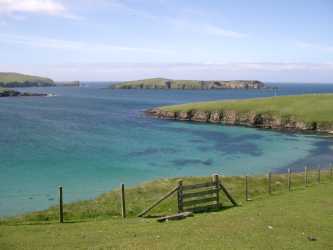 Du ct de St Ninian's bay